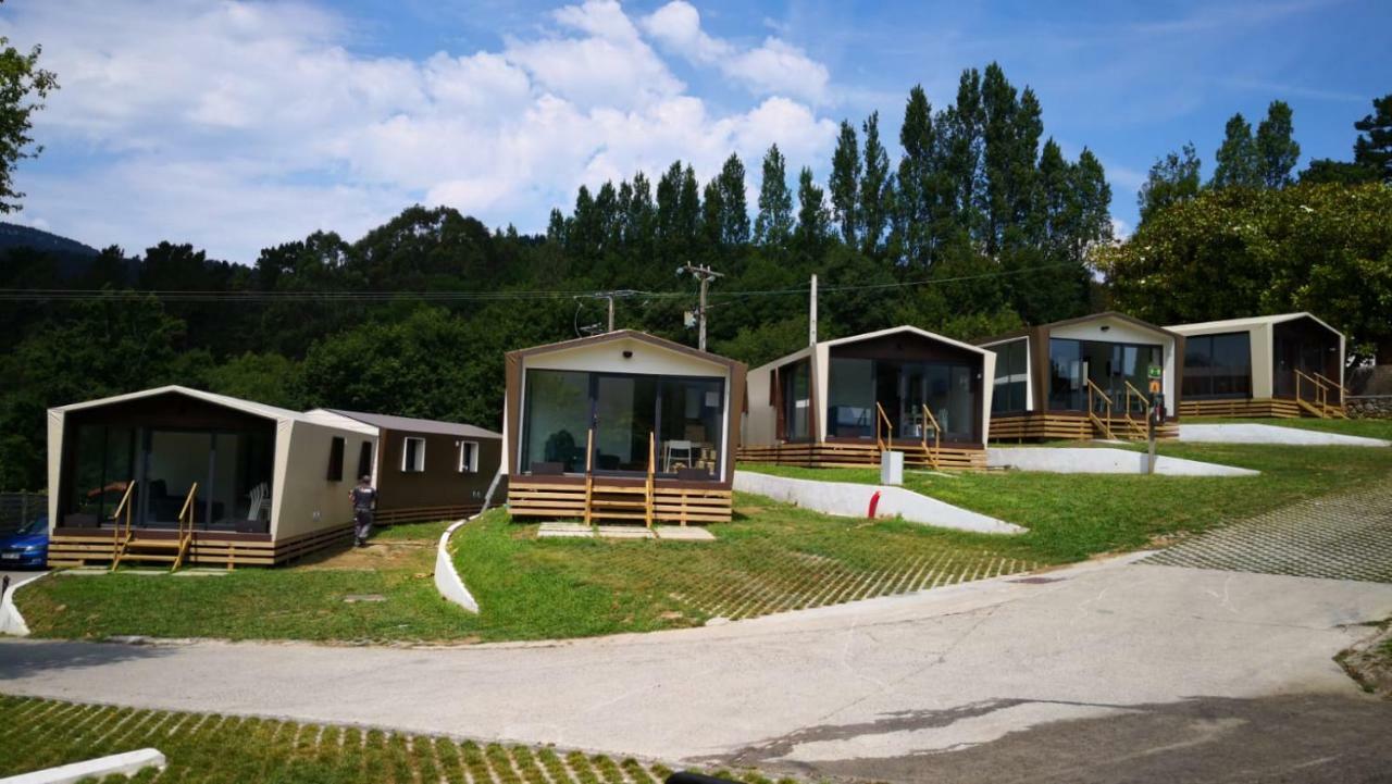 Bungalows Portuondo Parking Gratuito Mundaca Exterior foto